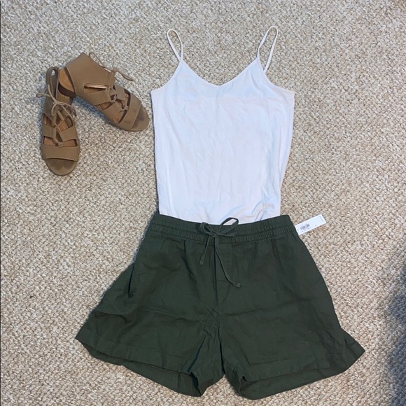 Old Navy Pants - Linen shorts